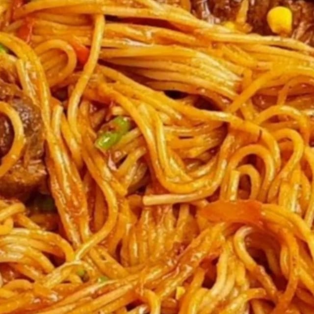 Spaghetti Jollof.